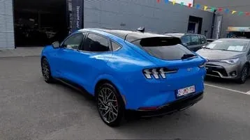 Ford Mustang Mach-E 2023 photo 2