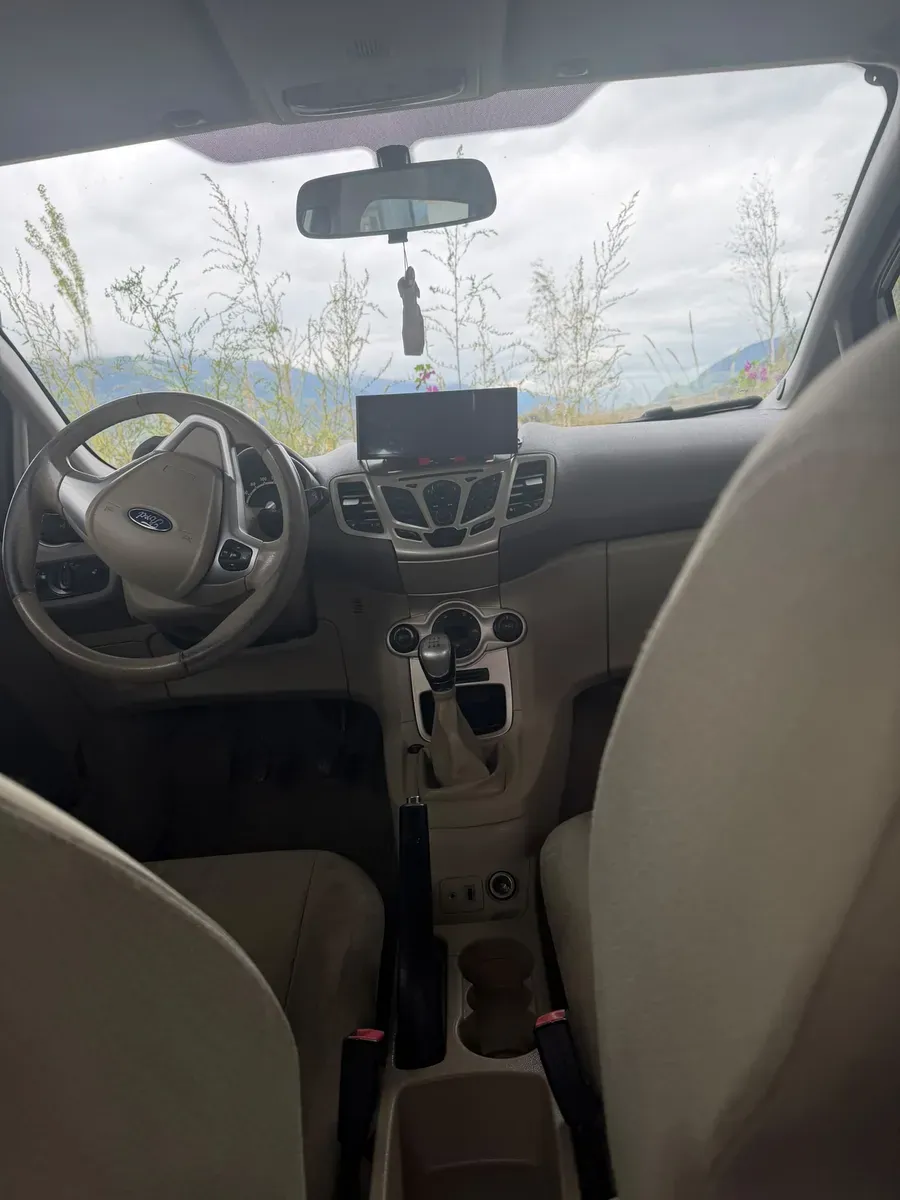 Ford Fiesta 2008 photo 3
