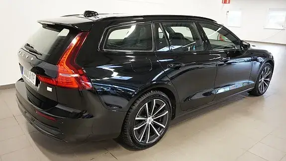 Volvo V60 2023 photo 3