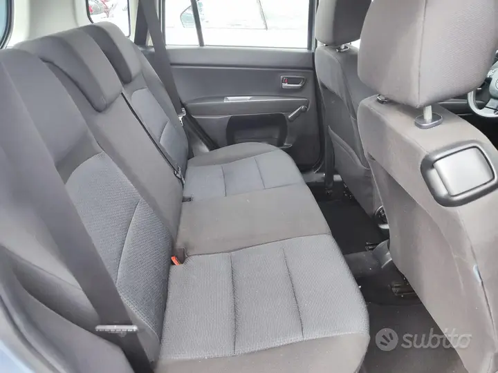 Mazda 2 2005 photo 5