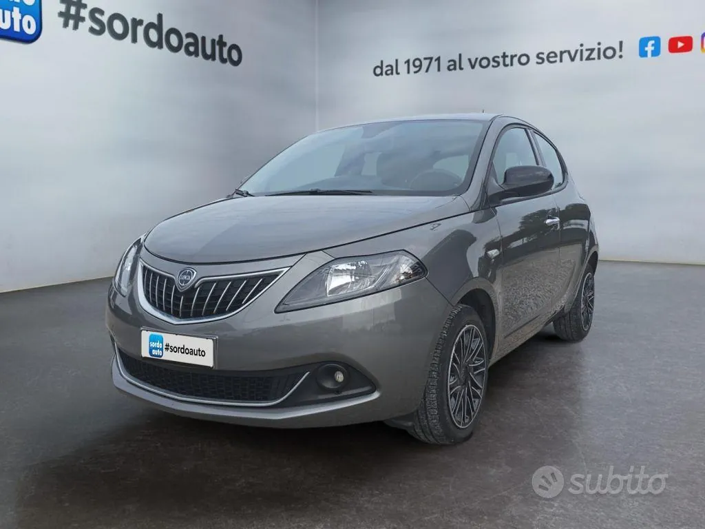 Lancia Ypsilon