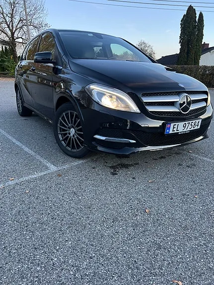 Mercedes-Benz B250 2016 photo 2