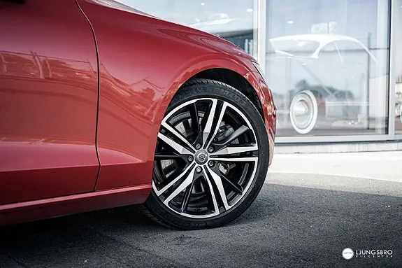Volvo V60 2021 photo 5