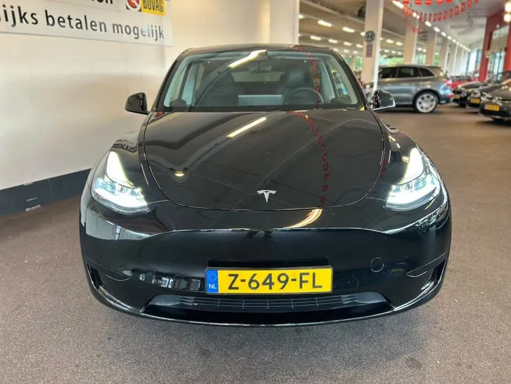 Tesla Model Y 2024 photo 3