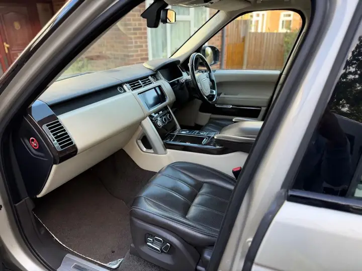 Land Rover Range Rover 2013 photo 3