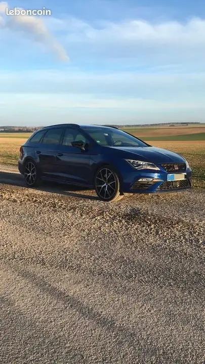 Seat Leon 2019 photo 2