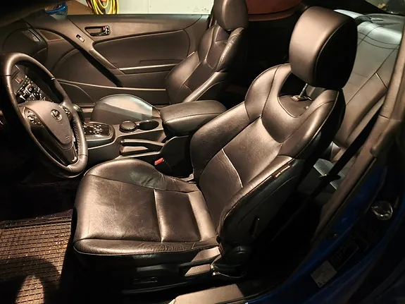 Hyundai Genesis 2011 photo 3