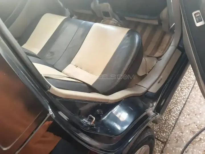 Suzuki Liana