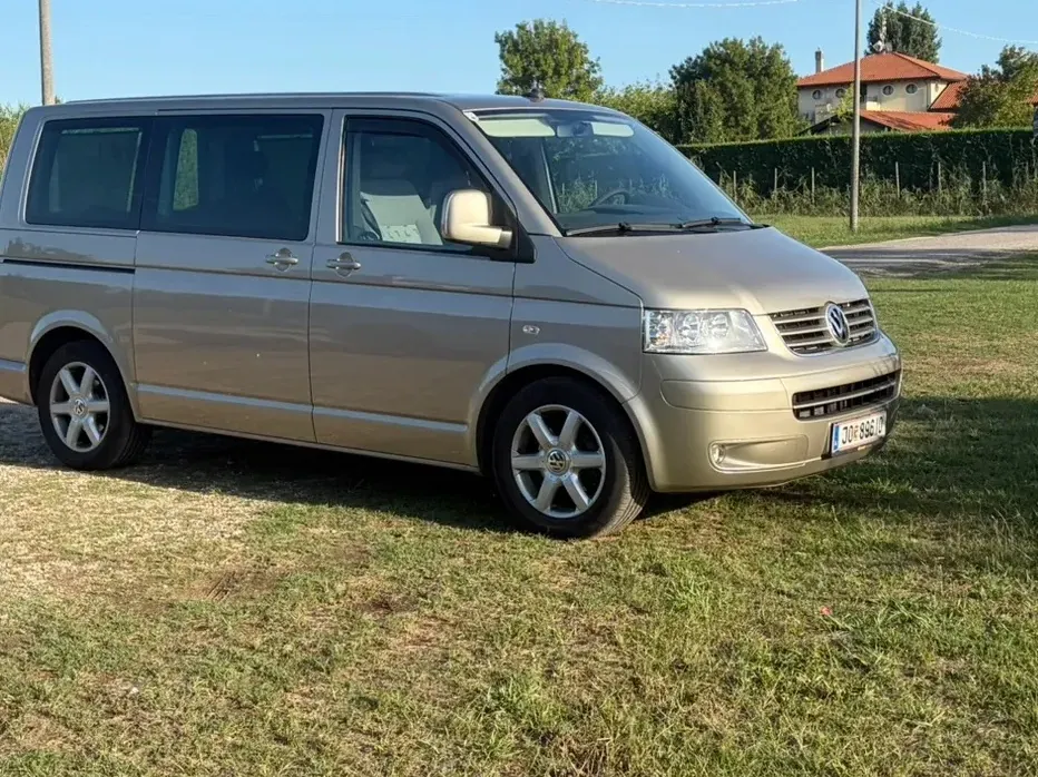 Volkswagen T5 2007 photo 2