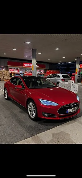 Tesla Model S 2014 photo 2