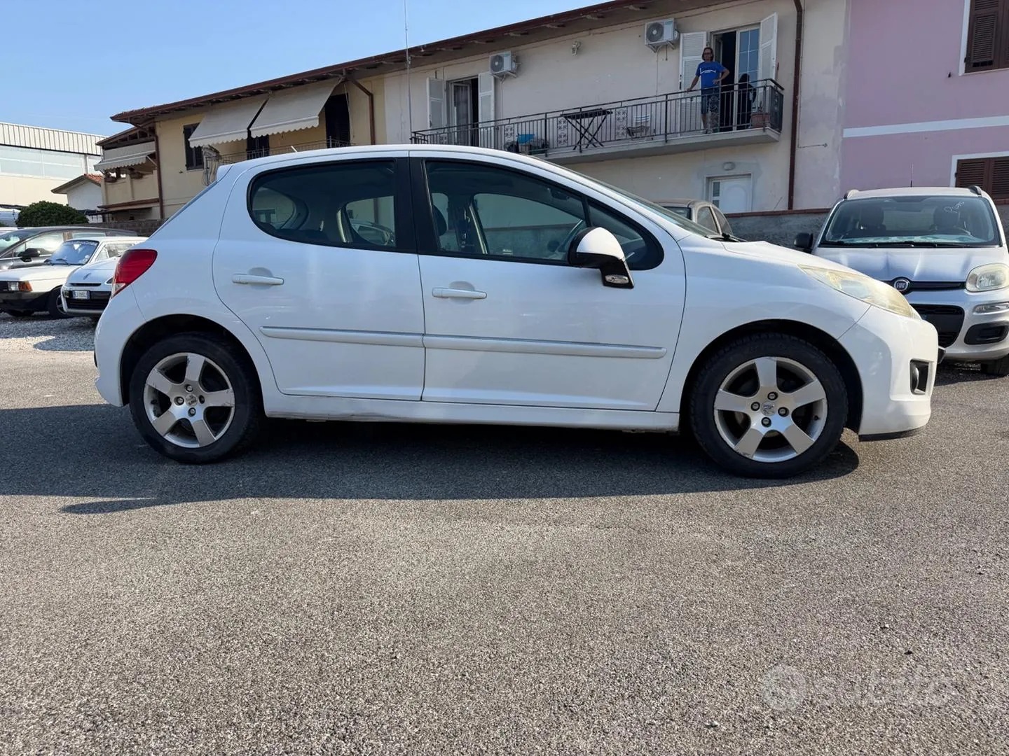 Peugeot 207 2010 photo 4