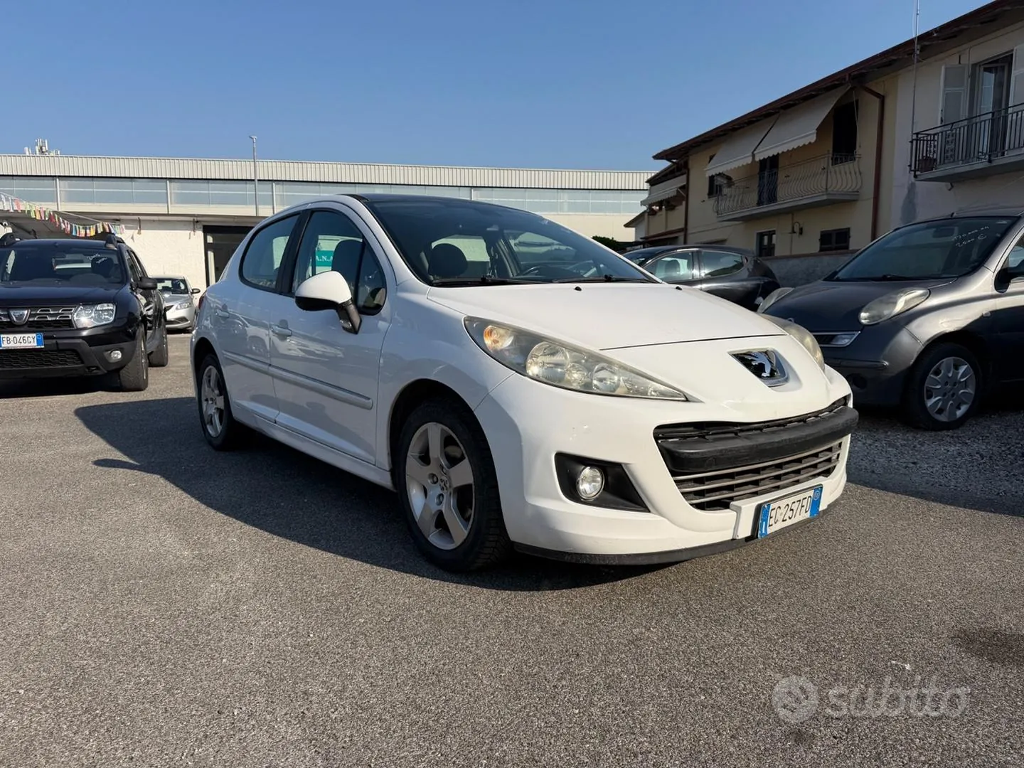 Peugeot 207 2010 photo 3
