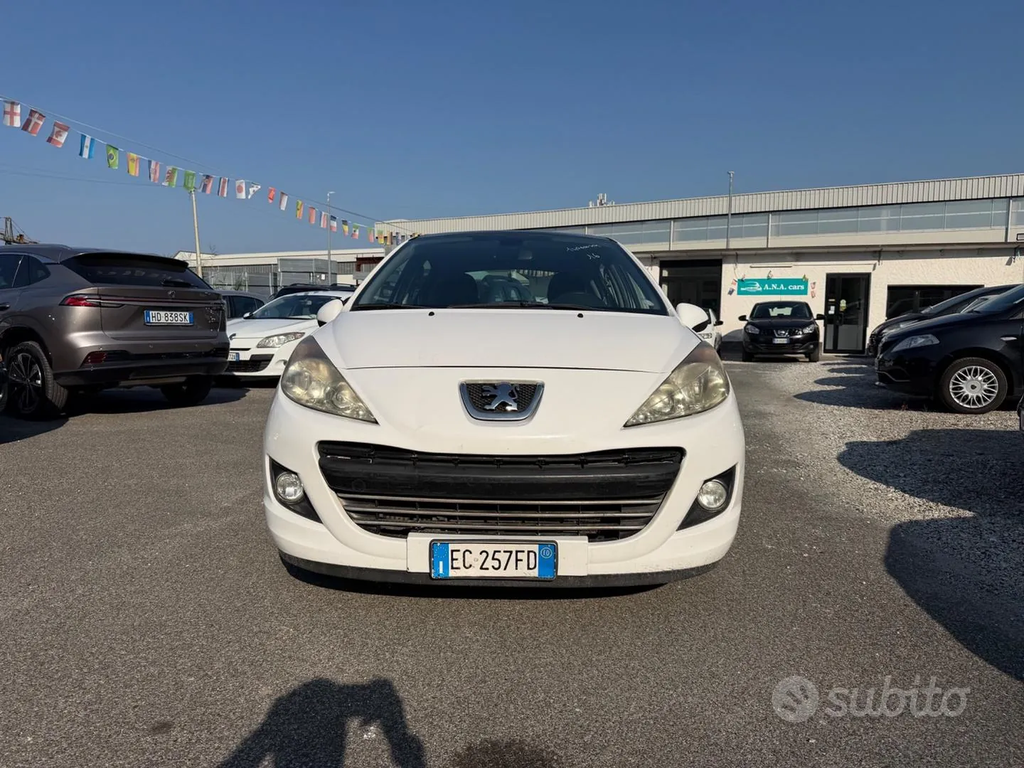 Peugeot 207 2010 photo 2