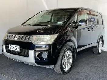Mitsubishi Delica 2007 photo 4