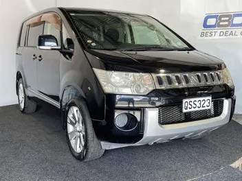 Mitsubishi Delica 2007 photo 2