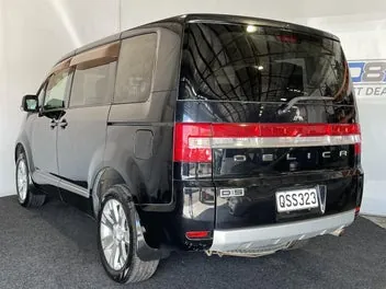 Mitsubishi Delica 2007 photo 5
