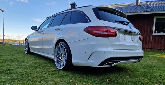 Mercedes-Benz C220 2016 photo 3
