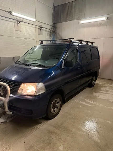 Toyota Hiace 2007 photo 2