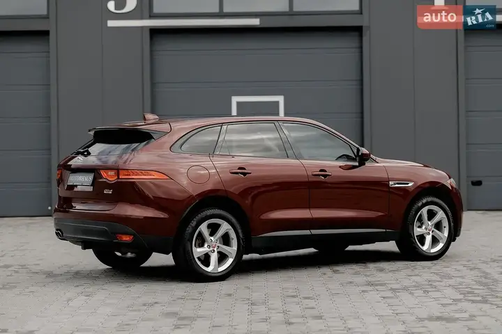Jaguar F-Pace 2016 photo 4