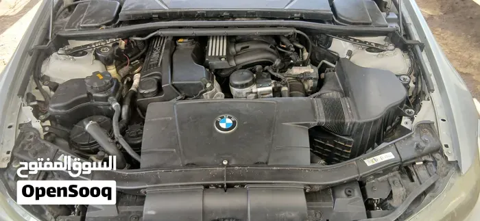 BMW 3 Series 2011 photo 3