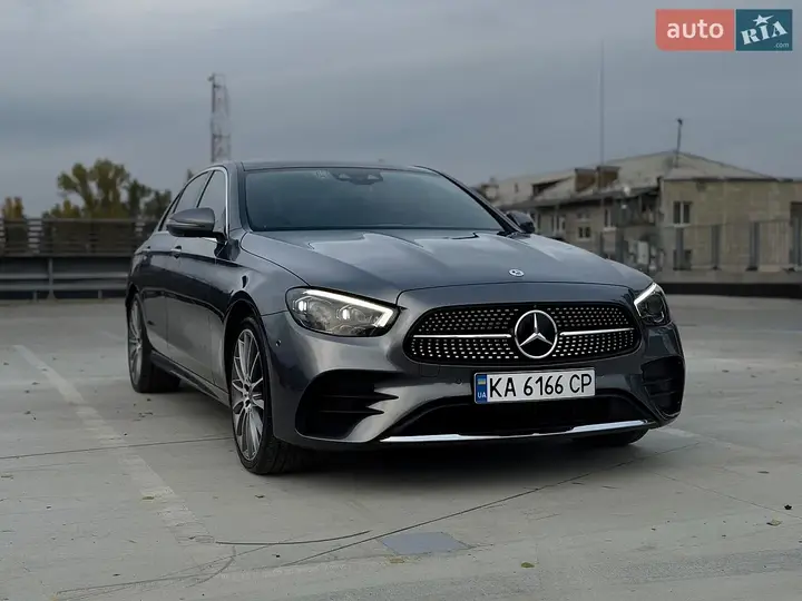 Mercedes-Benz E-Class 2021 photo 4