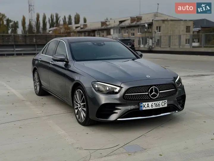 Mercedes-Benz E-Class 2021 photo 5