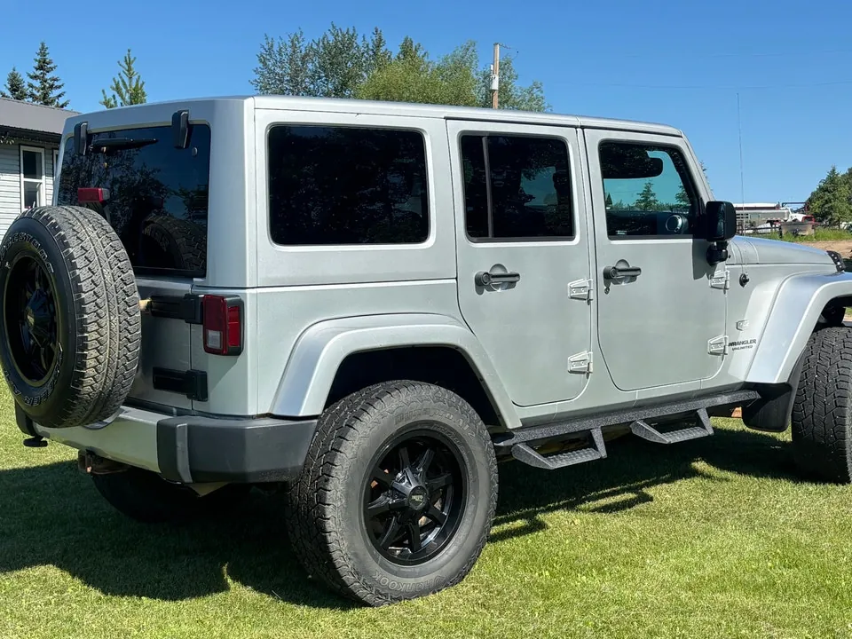 Jeep Wrangler Unlimited 2011 photo 4