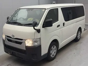 Toyota Hiace 2021 photo 2