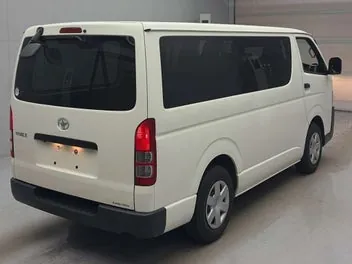Toyota Hiace 2021 photo 4