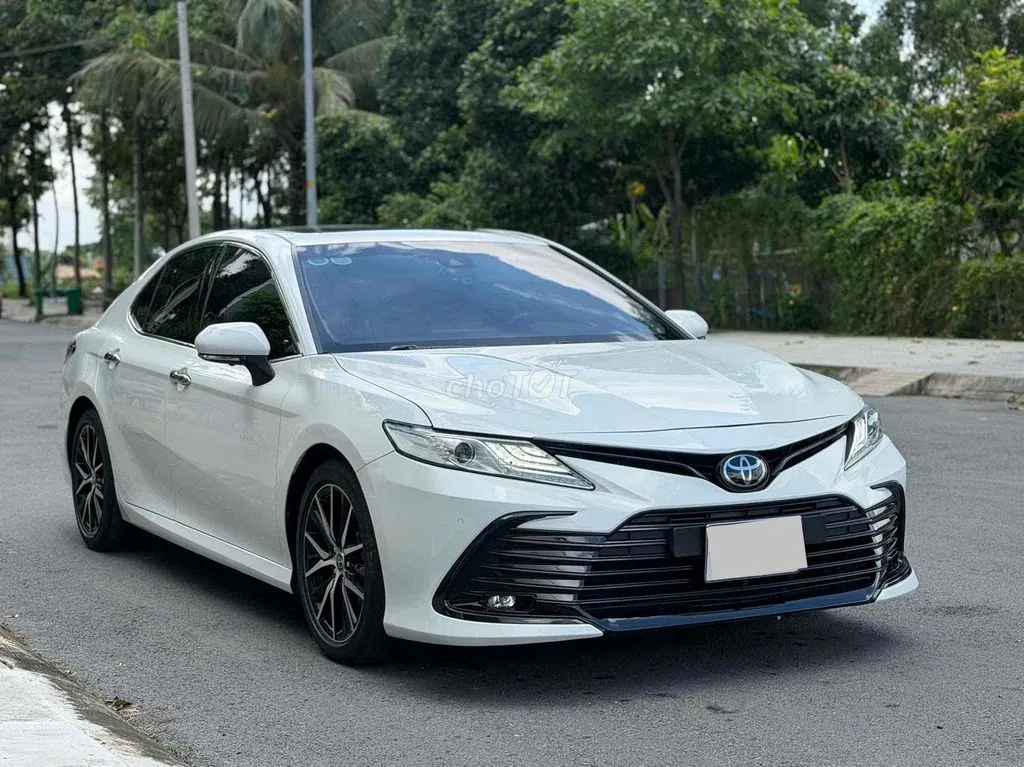Toyota Camry 2022 photo 3