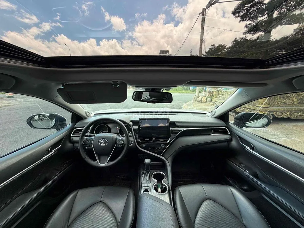 Toyota Camry 2022 photo 5