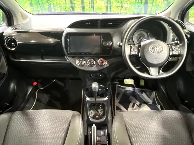 Toyota Vitz 2019 photo 2