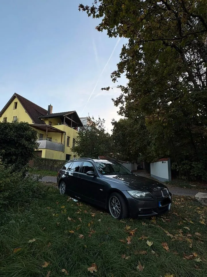 BMW E91 318I