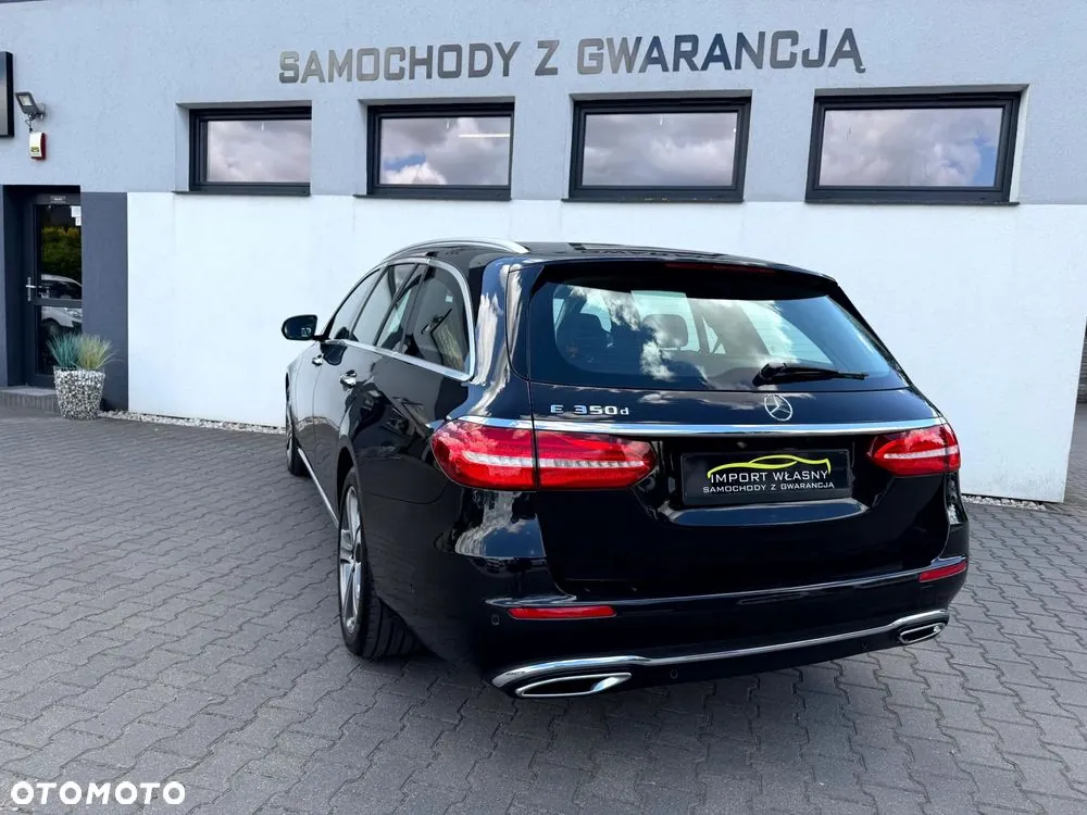 Mercedes-Benz E-Class 2017 photo 5