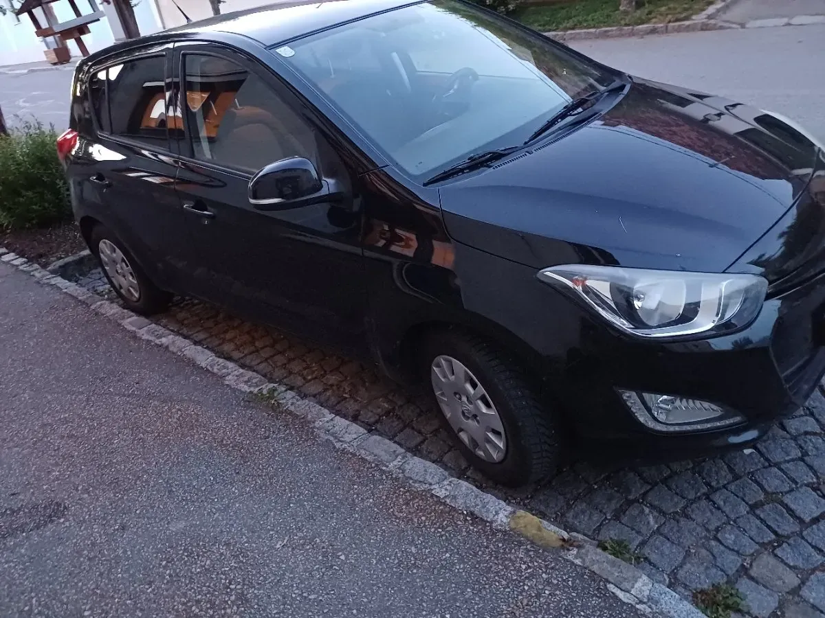 Hyundai I20