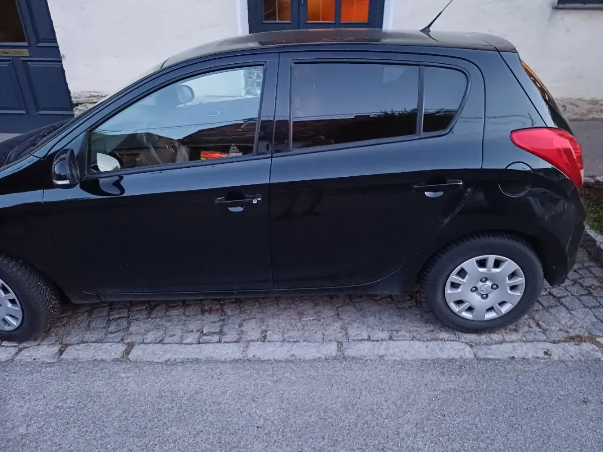 Hyundai I20 2014 photo 2