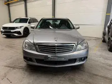 Mercedes-Benz C200
