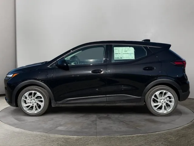 Chevrolet Bolt 2027 photo 2