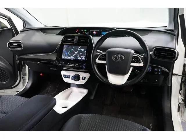 Toyota Prius 2016 photo 2