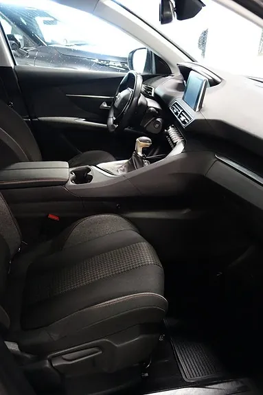 Peugeot 3008 2019 photo 5
