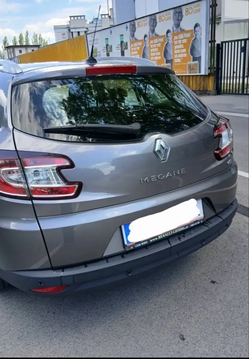 Renault Megane 2011 photo 3
