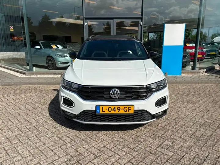 Volkswagen T-Roc 2018 photo 3