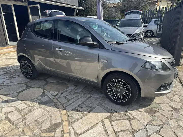 Lancia Ypsilon 2022 photo 5