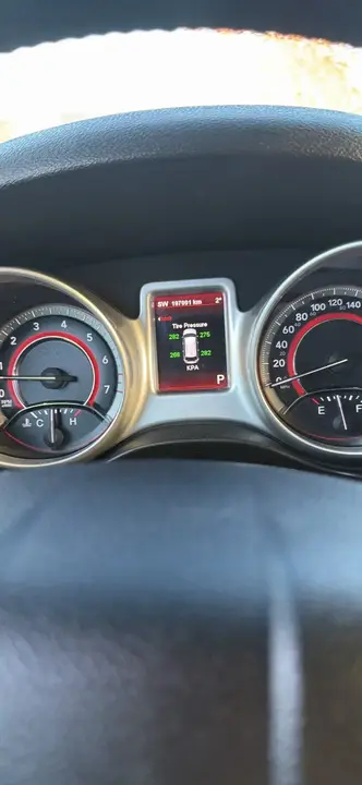 Dodge Journey 2012 photo 4