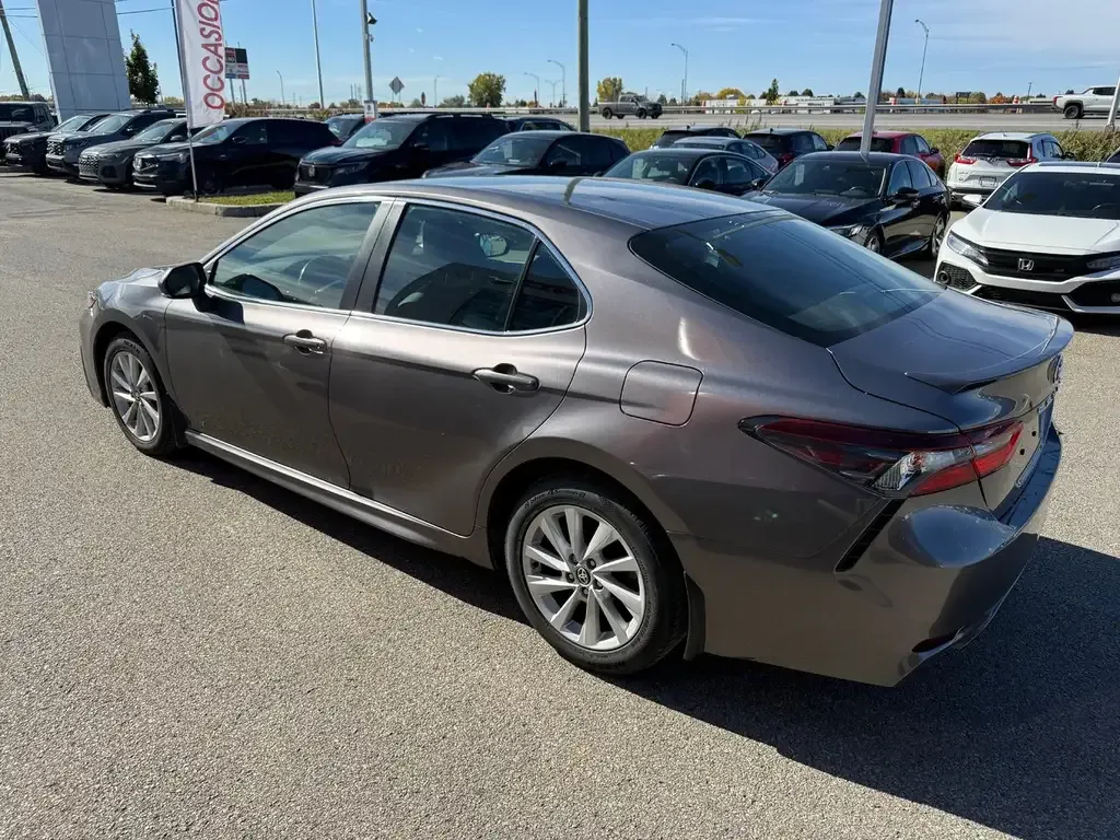 Toyota Camry 2024 photo 3