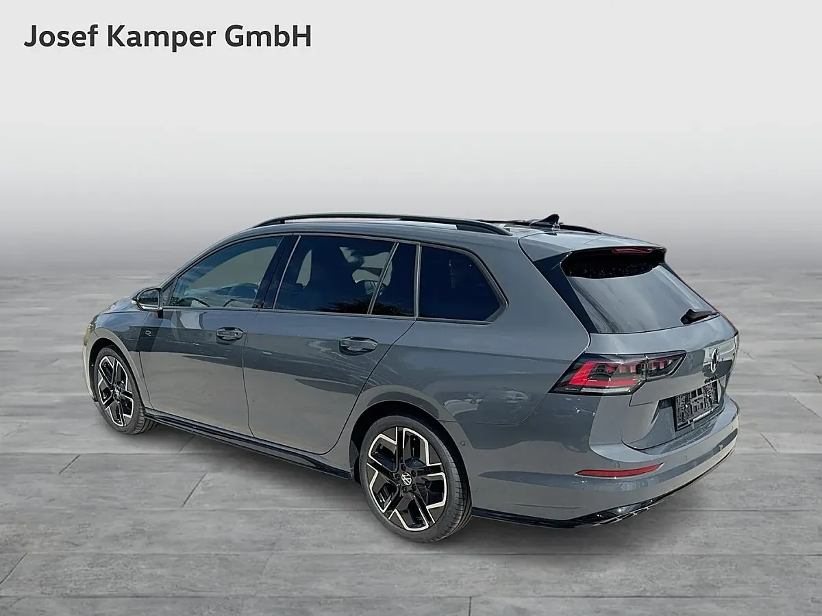 Volkswagen Golf 2026 photo 2