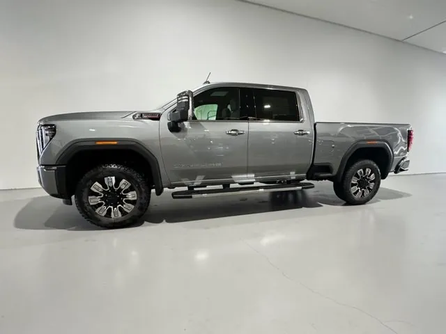 GMC Sierra 3500Hd 2026 photo 2