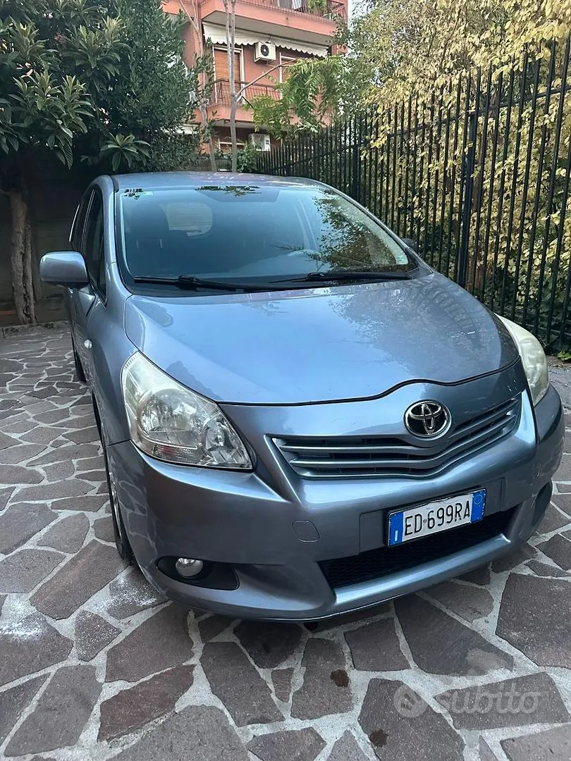 Toyota Verso 2010 photo 4