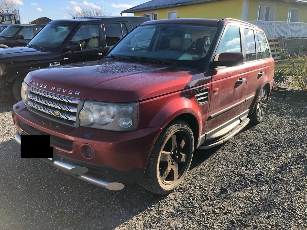 Land Rover Range Rover Sport photo 2