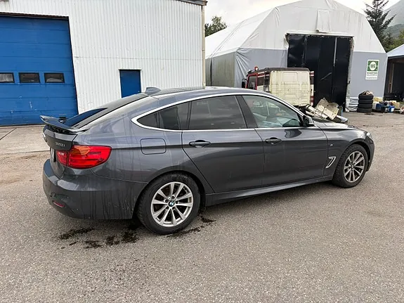 BMW 320I 2014 photo 3